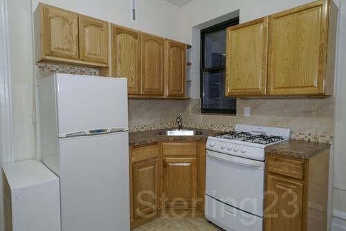 Primary Photo - 26-39 28th St