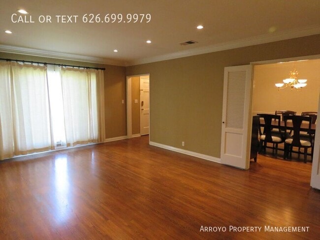 Foto del edificio - 1212 N Story Pl