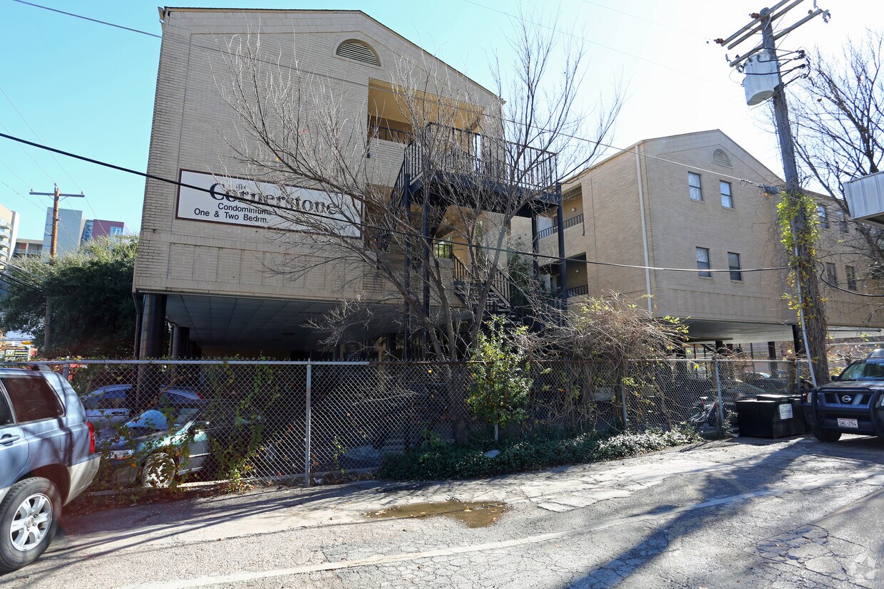 Building Photo - Cornerstone Condominiums