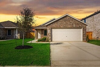 Building Photo - 1618 Gardenia Blossom Ln