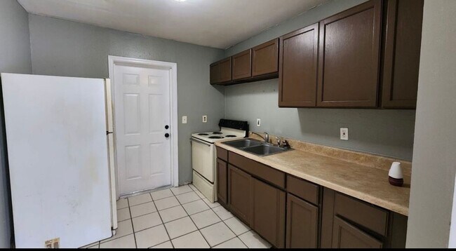 Foto del edificio - 9414 N Mulberry St
