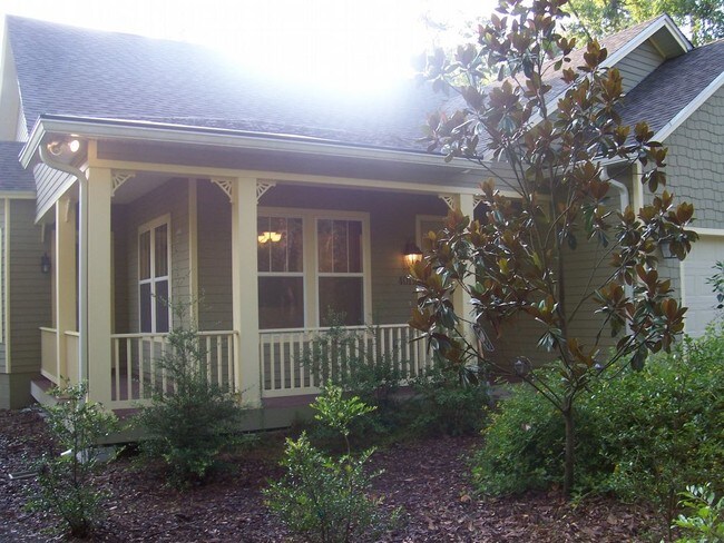 Building Photo - 3/2 Madera Home  PENDING APPLICATION