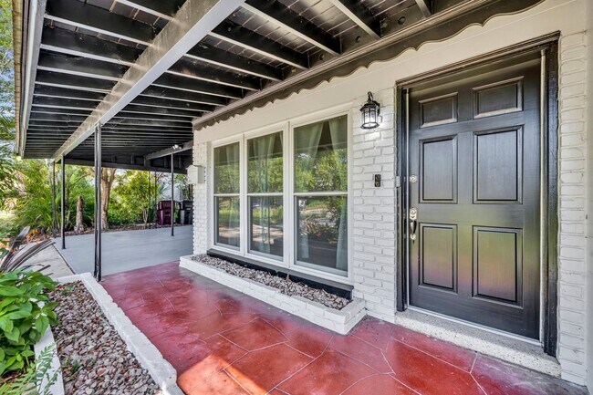 Foto del edificio - 3 bed Home in Audubon Park