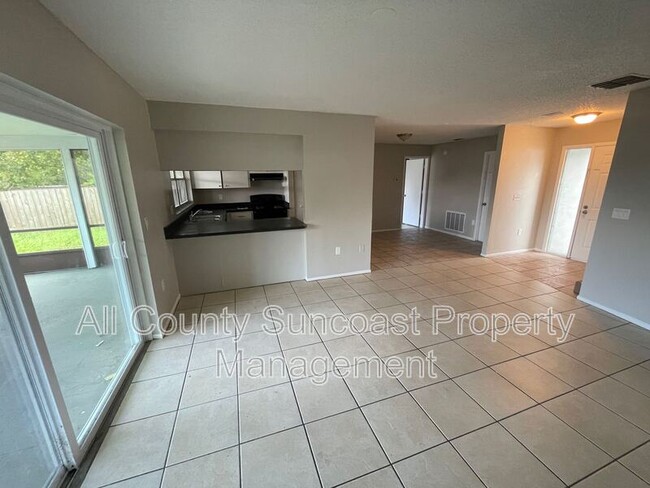 Building Photo - 3132 Orchard Dr.