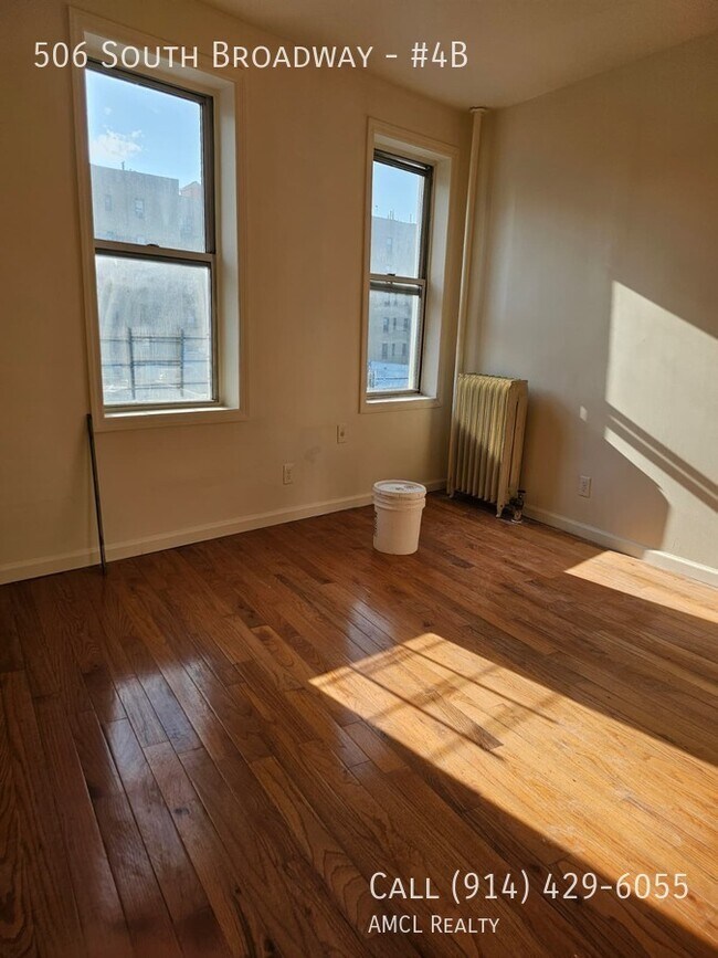 Building Photo - 506 South Broadway-#4B