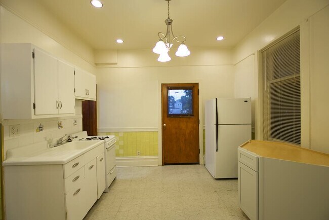 Foto del edificio - 2825 W Shakespeare Ave