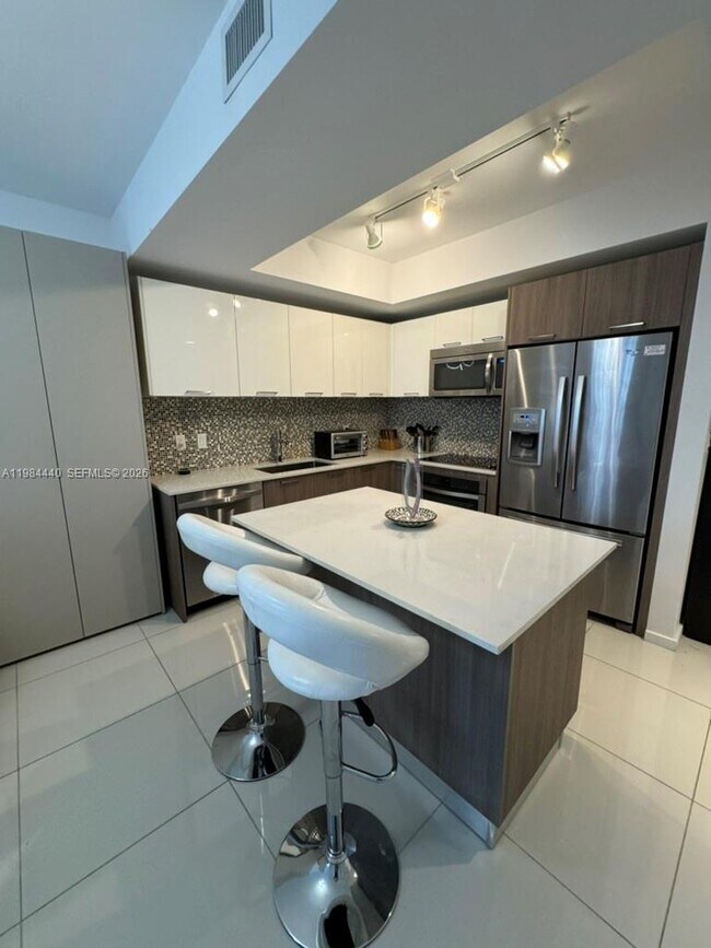 Foto del edificio - 5252 NW 85th Ave