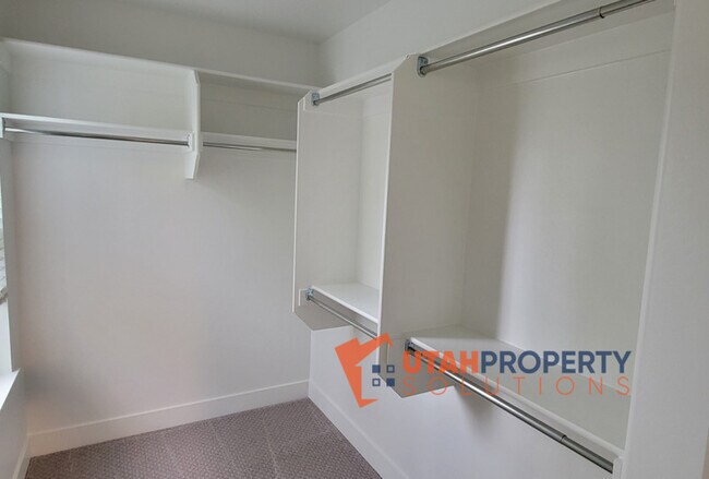 Foto del edificio - 1166 Haight Creek Loop