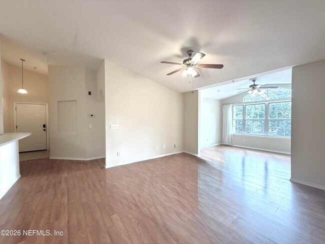 Building Photo - 13810 Sutton Park Dr N