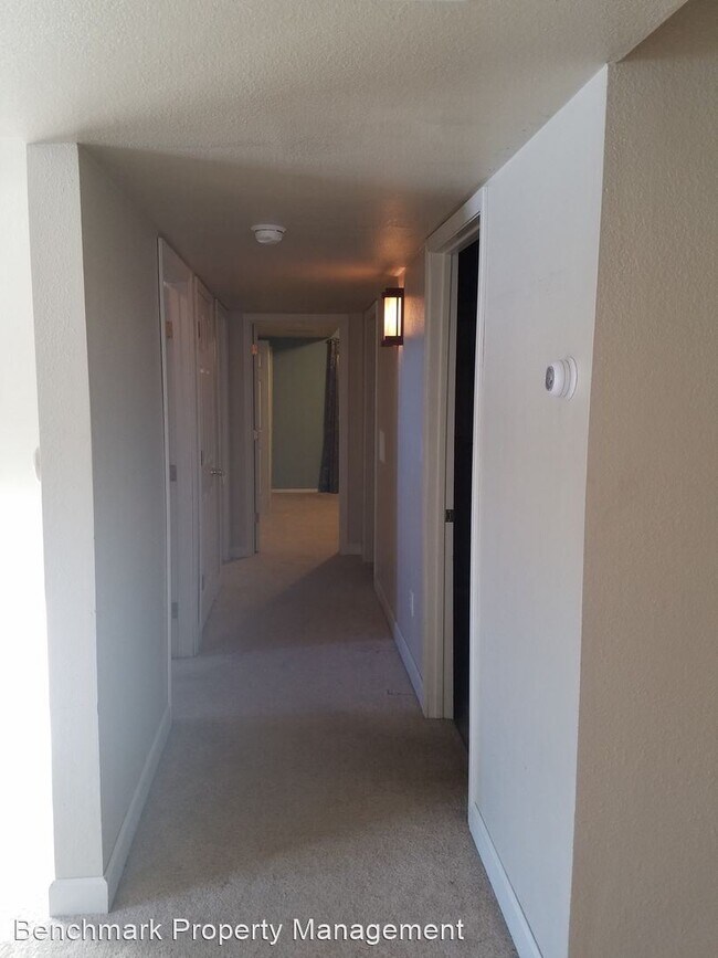 Foto del edificio - 4 br, 2 bath House - 303 Pearl Drive