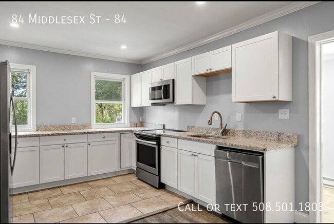 Photo - 84 Middlesex St House