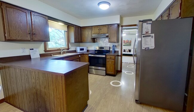 Foto del edificio - 7838 Knue Rd