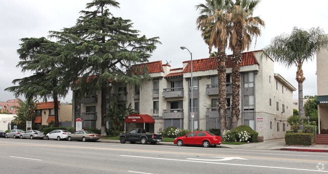 Building Photo - 4424 Woodman Ave