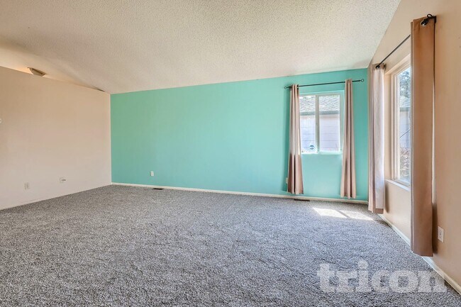 Foto del edificio - 4650 Dooley Way