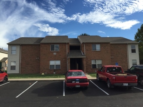 2 BDRM BUILDING - 2390 Vista View Dr N