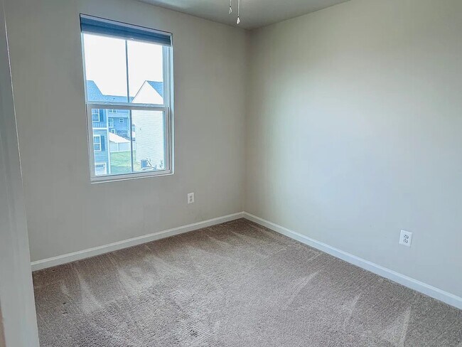 Foto del edificio - 303 Bait Rd