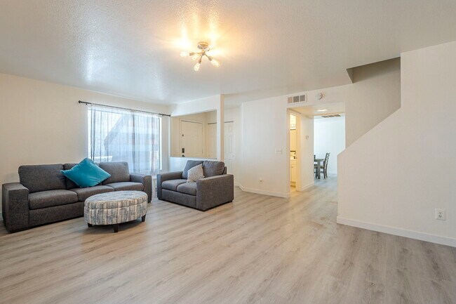 Foto del edificio - 1331 W Baseline Rd
