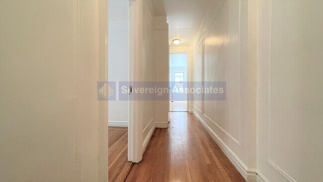 Foto del edificio - 187 Pinehurst Avenue