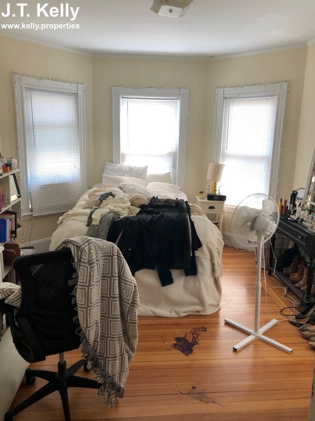 Building Photo - 34 Allston St