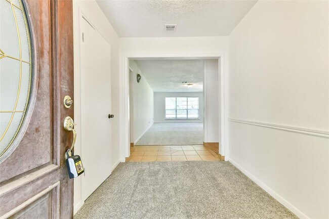Foto del edificio - 3405 E Circle Dr