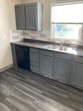 Building Photo - 300 N Highland Ave