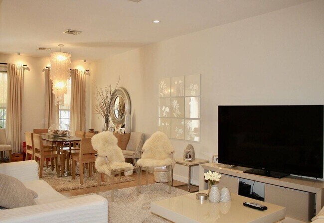 Foto del edificio - 74-33 64th Ln