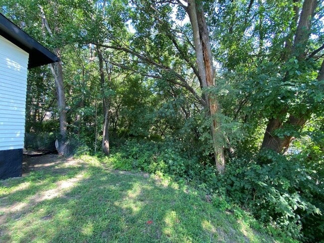 Building Photo - LEASE TO OWN $1,400 MO