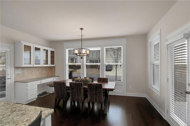 Foto del edificio - 3000 Smyrna Grove Dr