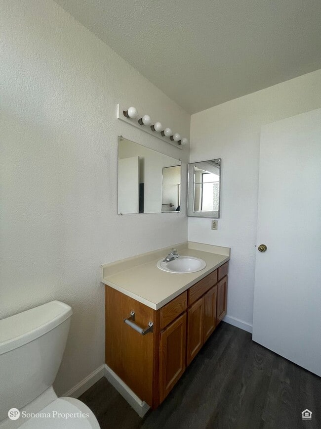 Building Photo - Broadway Apartments
