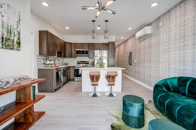 Foto del edificio - The Brixton AHR LLC