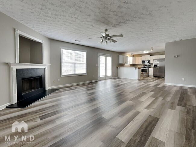 Foto del edificio - 280 Shadowbrooke Dr