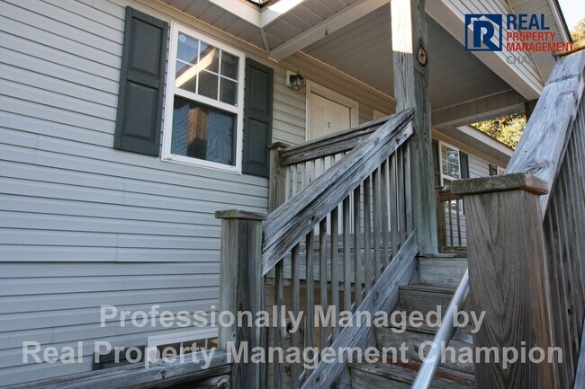 Foto del edificio - 3 BD/2 BA Upper Unit Condo in Hawthorne Pa...