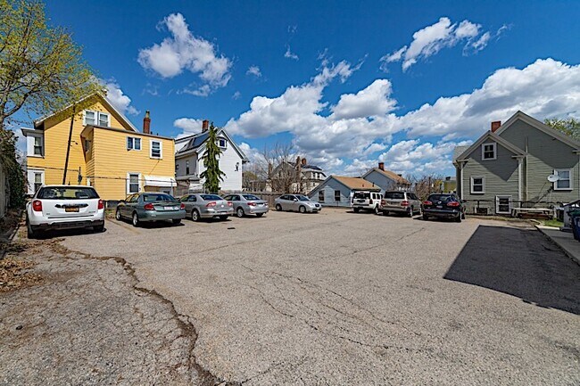 Foto del edificio - 5 Munroe St