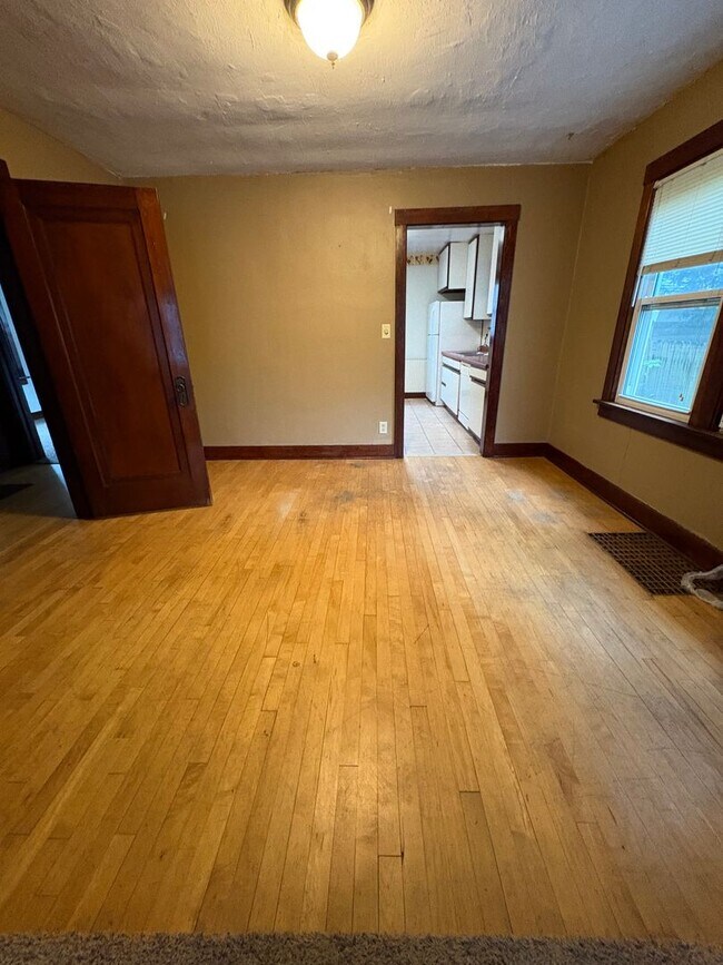 Foto del edificio - 2 Bedroom 1 Bathroom Single Family Home
