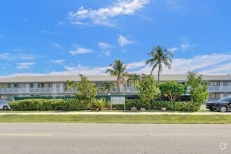 Building Photo - 2175 NE 56th St