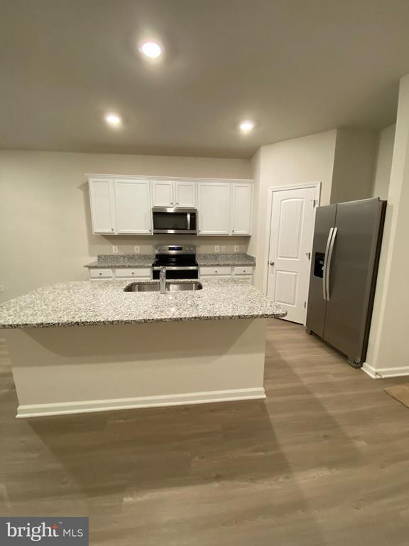 Foto del edificio - 25 Cranston Ct