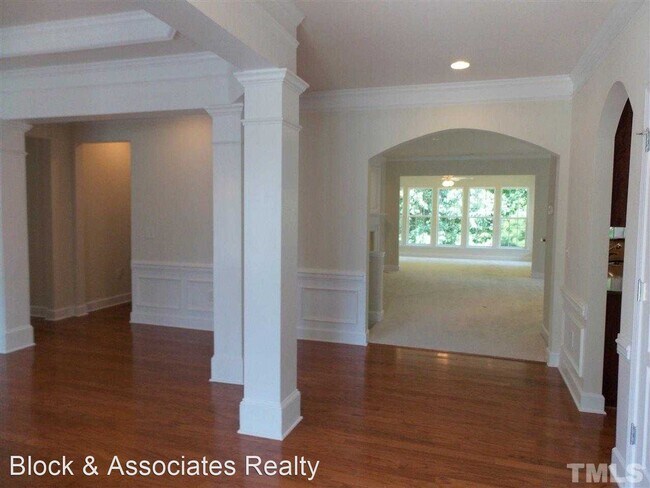 Building Photo - 5 br, 3 bath House - 1404 Ventnor Pl