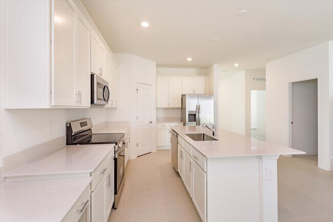 Building Photo - Brand New 2 Story Home 5bd/3ba Located In Wellness Ridge Community Clermont