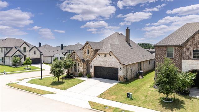 Foto principal - 220 Lake Cove Dr