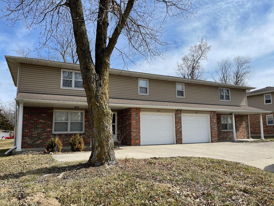 210 Scott Blvd, Columbia, MO 65203 Townhouse for Rent in Columbia, MO