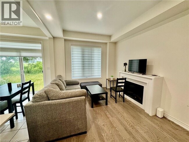 Building Photo - 206 Broadacre Dr