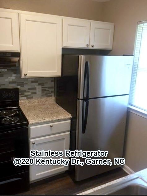 Building Photo - ONLY $1350/mo. Beautifully Renovated! Slee...