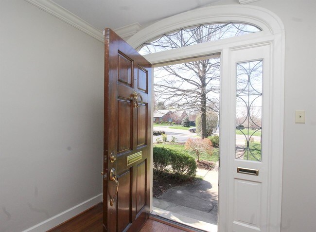 Foto del edificio - 1453 Tates Creek Rd
