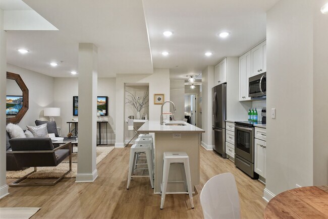 Foto del edificio - 3546 Emerson Ave S #5