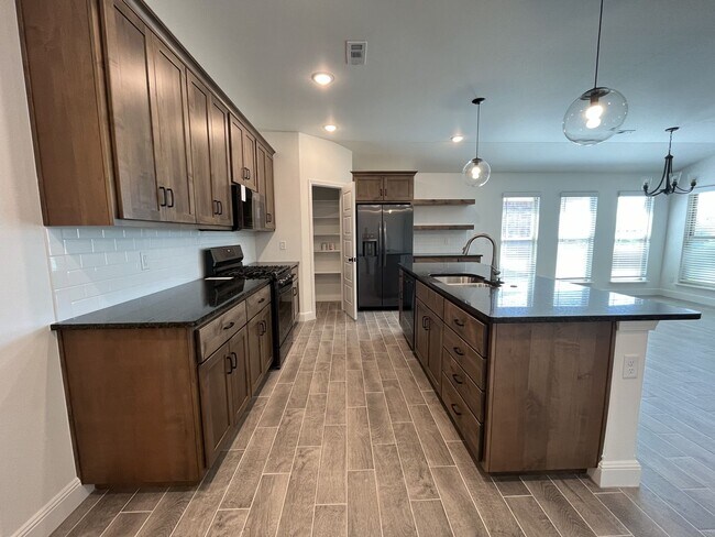 Building Photo - NEW BUILT - 4 Bedroom Centerton Home with ...