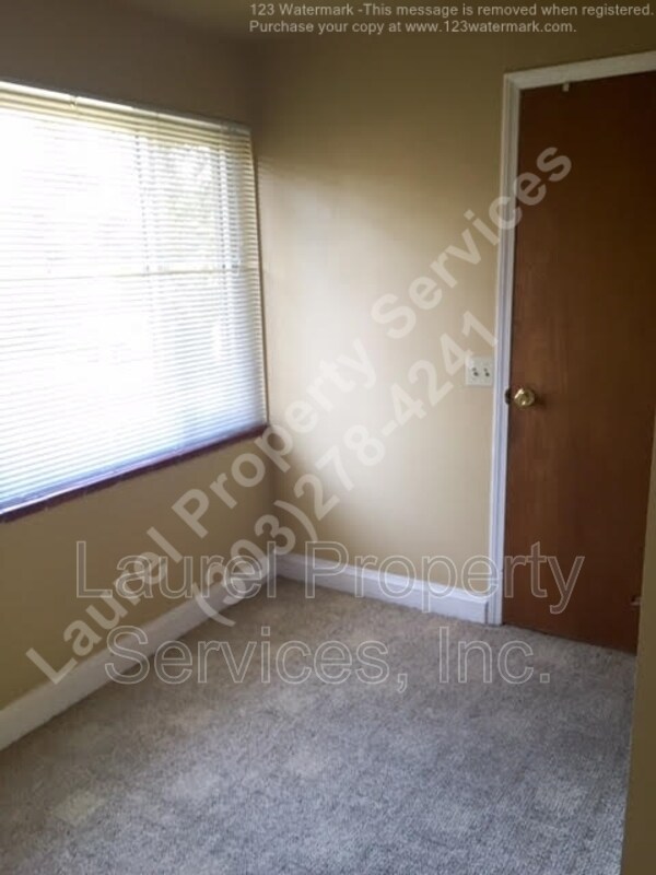 Foto del edificio - 2305 East St