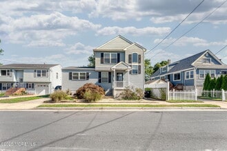 Building Photo - 37 Monmouth Ave