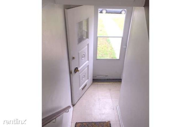 Foto del edificio - 2728 Cranston Rd