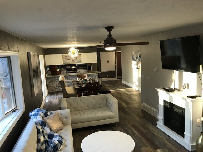 Foto del edificio - 325 Westbrook Dr