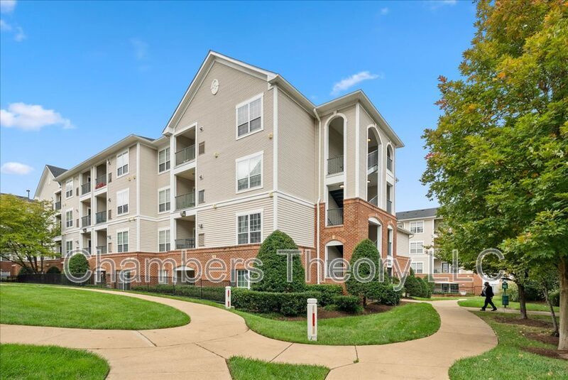 Photo - 4852 Eisenhower Ave